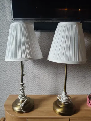 2 Lampade da Tavolo Dorate Ikea