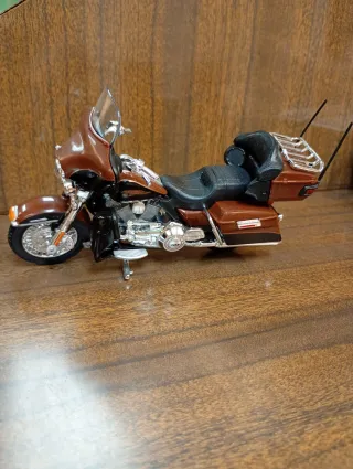 Harley Davidson Maisto 1:18 Moto Nueva