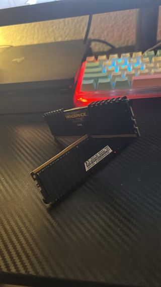 Corsair Vengeance 16GB (2x8GB) DDR4 RAM