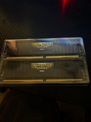 Corsair Vengeance 16GB (2x8GB) DDR4 RAM