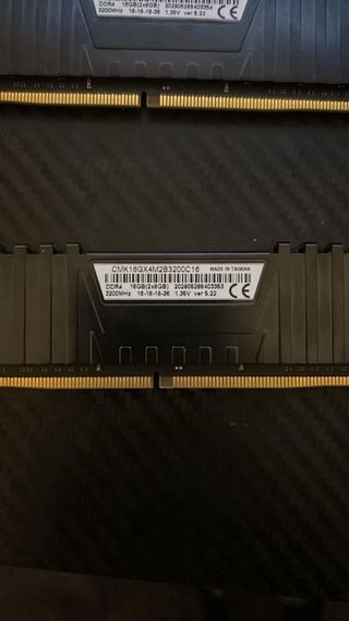 Corsair Vengeance 16GB (2x8GB) DDR4 RAM