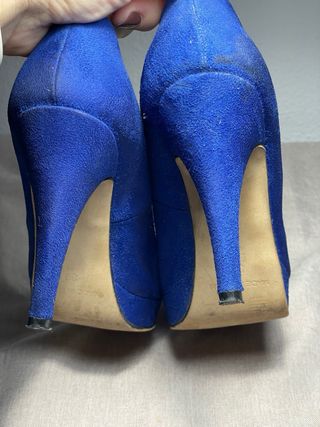 Zapatos de tacón azul