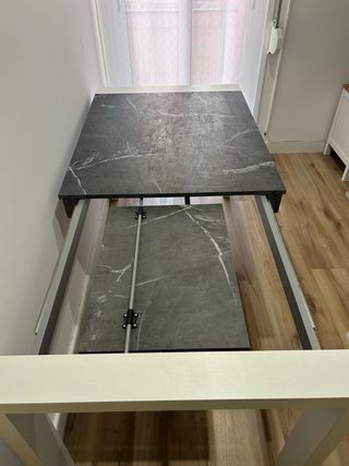 Mesa comedor de madera y piedra