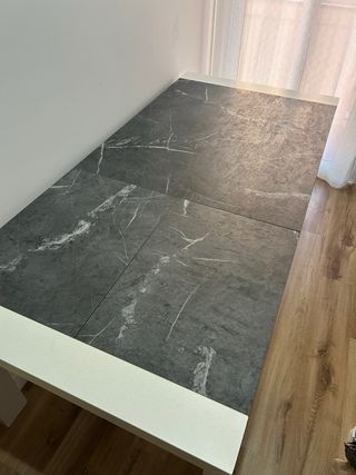 Mesa comedor de madera y piedra