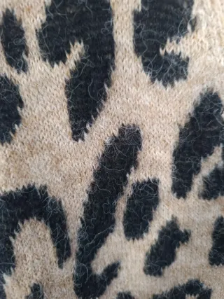 Chaqueta animal print beige y negra