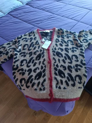 Chaqueta animal print beige y negra