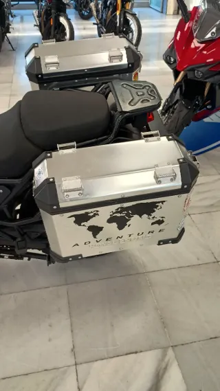 ROYAL ENFIELD HIMALAYAN 410