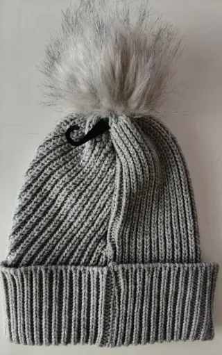 Gorro Jail Jam gris con pompón