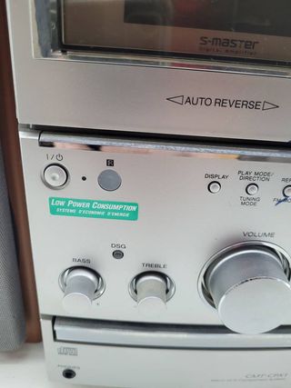 MINICADENA ESTÉREO SONY