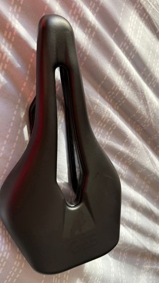 Sillín Ges 143mm Negro