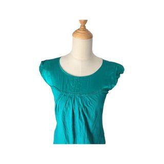 Vestido vaporoso bordado verde Talla M