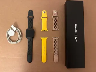 Apple Watch SE Nike 44mm Negro + 2 Correas