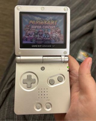 Game Boy Advance SP + Mario Kart