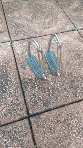 Staffe di sicurezza con elastico