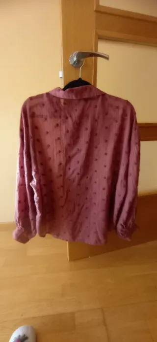 Camisa color vino Pull&Bear
