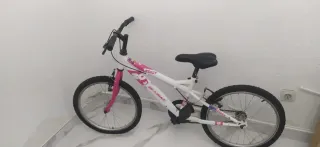 Bicicleta infantil niña