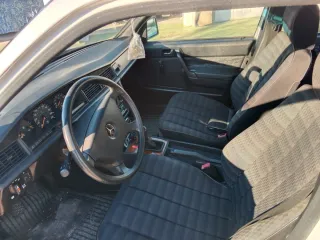 Mercedes-Benz 190E 1992