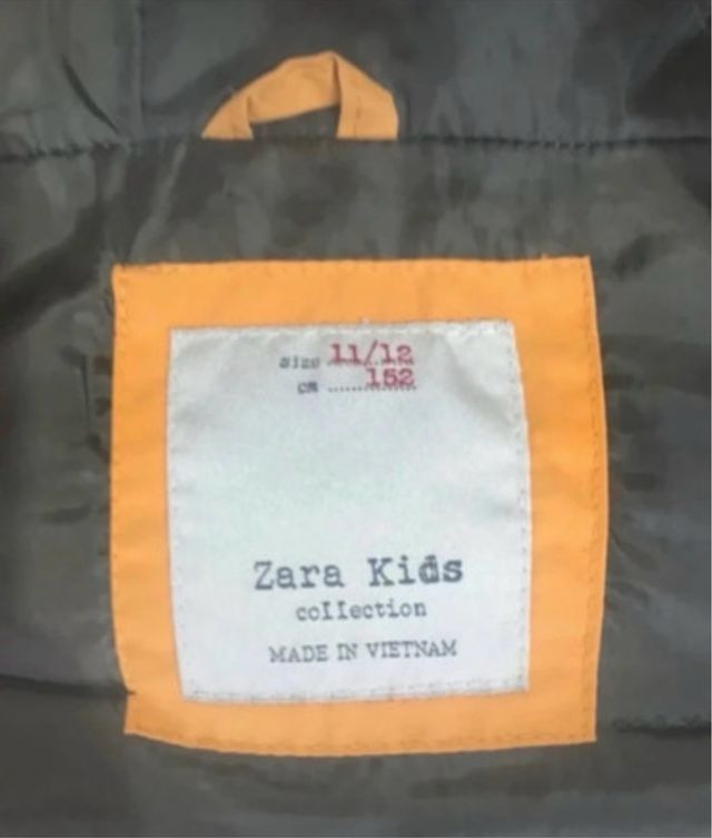 Abrigo Zara Kids con capucha y pelo