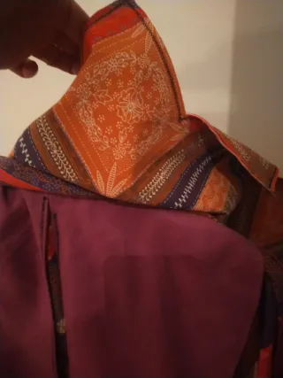 Mantello e cappello fatto a mano