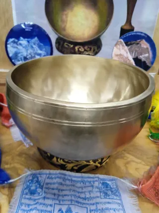 CUENCO TÍBET 20 C JHUMKA 1369 G HECHO A MANO