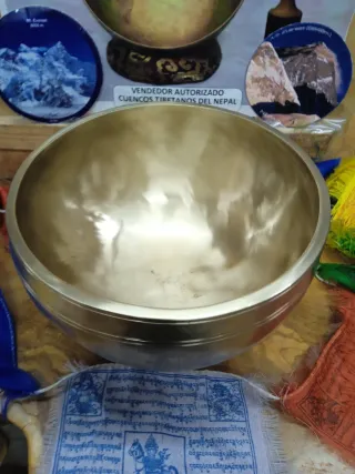 CUENCO TÍBET 20 C JHUMKA 1369 G HECHO A MANO