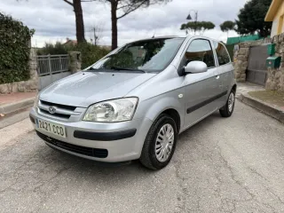 Hyundai Getz 2002 Mando videos.