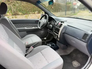 Hyundai Getz 2002 Mando videos.