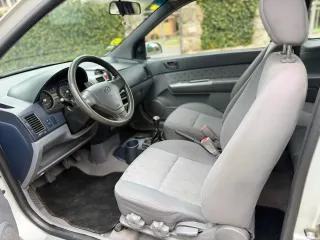 Hyundai Getz 2002 Mando videos.