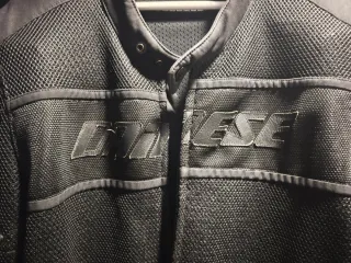 Chaqueta Moto Verano Dainese Negra
