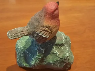 Figura Pájaro Cantor con Sensor de movimiento