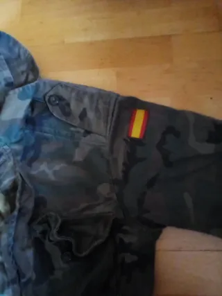 Uniforme militar camuflaje