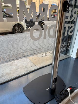 Monitor Samsung 55 OM55N-S con soporte