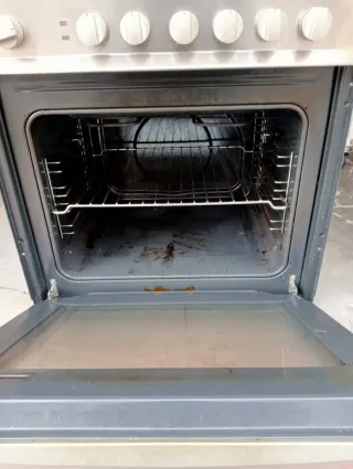 Horno y placa vitrocerámica Teka