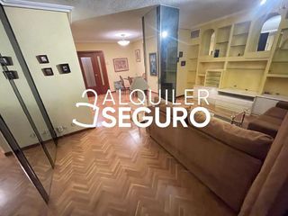 Piso en alquiler en Peñagrande en Madrid