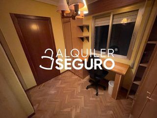 Piso en alquiler en Peñagrande en Madrid