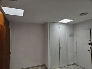 Oficina en alquiler en La Buhaira en Sevilla