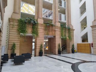 Oficina en alquiler en La Buhaira en Sevilla