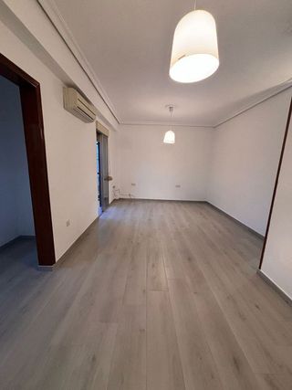 Piso en alquiler en Torreblanca en Sevilla