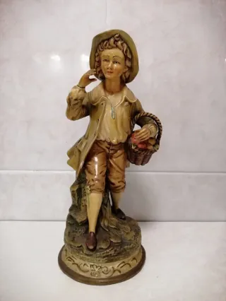 Figuras Cerámica Antigua Pareja Cesta Frutas. 29cm