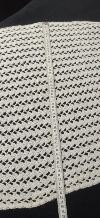 Bufanda beige hecha a mano