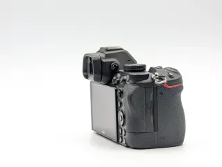 Cámara Nikon Z5 Cuerpo