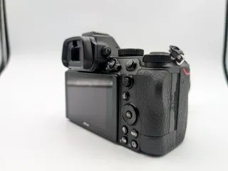 Cámara Nikon Z5 Cuerpo