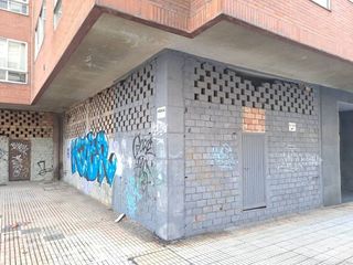Local comercial en venta en Gamonal en Burgos