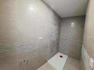 Local comercial en venta en Carolinas Bajas en Alicante