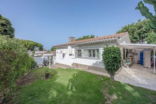 Chalet en venta en Elviria en Marbella