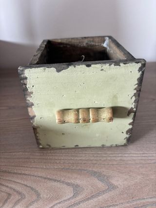 Caja decorativa de madera