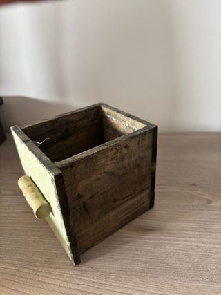 Caja decorativa de madera