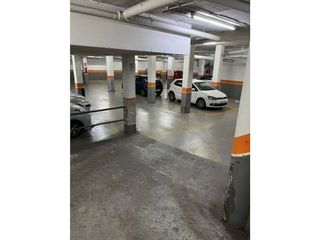 Garaje en venta en Cementiri Vell en Terrassa