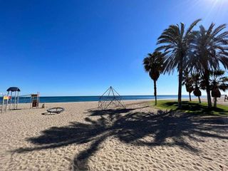 Local comercial en alquiler en Parque Mediterráneo - Santa Paula en Málaga