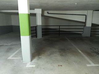 Garaje en venta en Piscinas en Villarreal